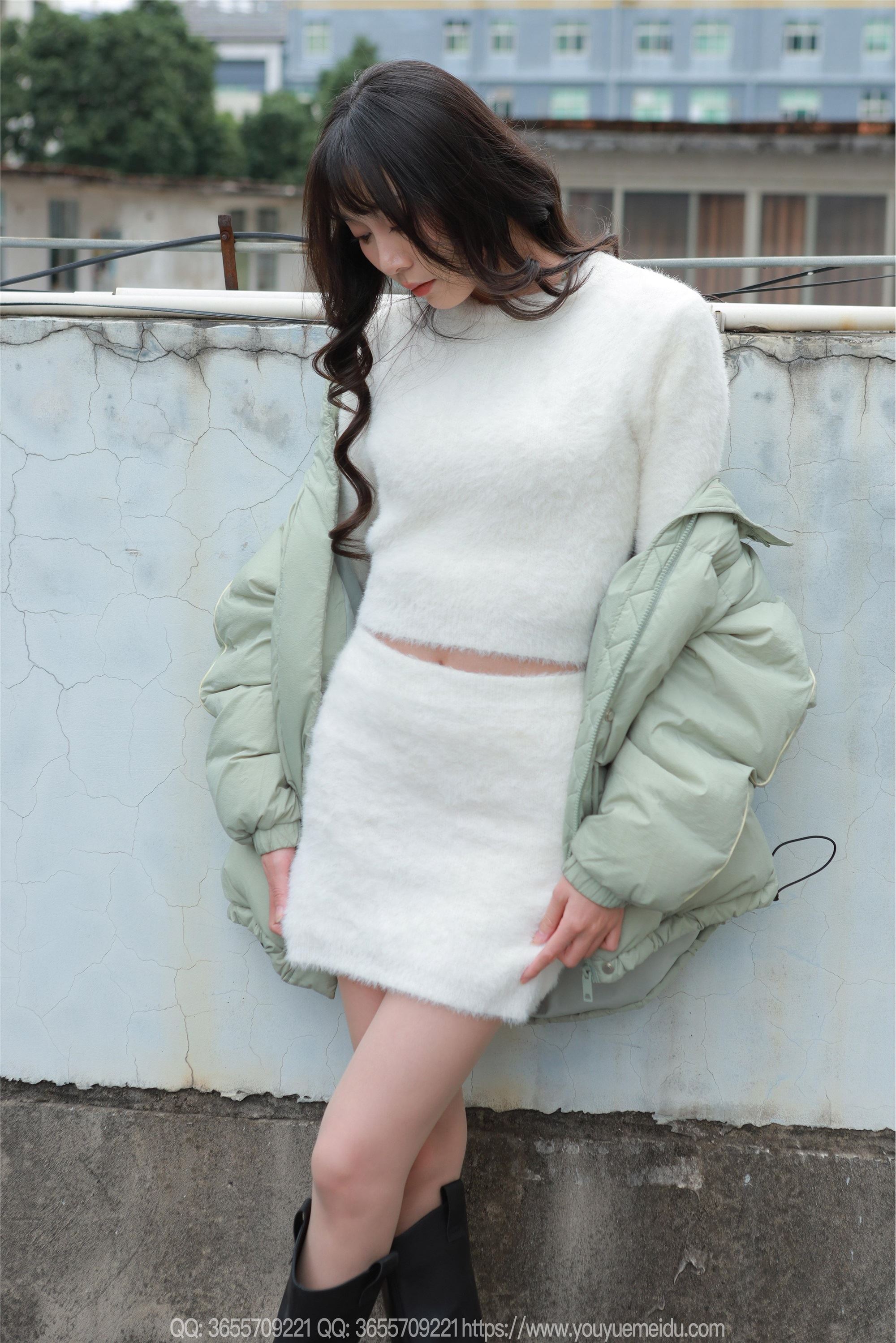 IESS异思趣向  2025.04.02 丝享家 2017 团团《长靴包臀裙（上）》